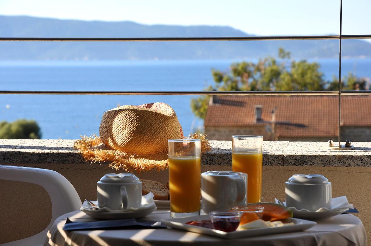 Hotel Les Eucalyptus Порто-Полло Экстерьер фото